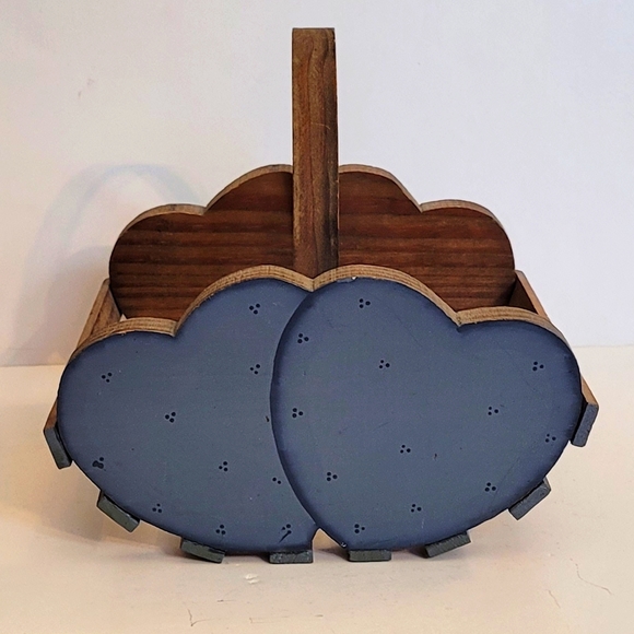 Heart basket - Picture 2 of 5